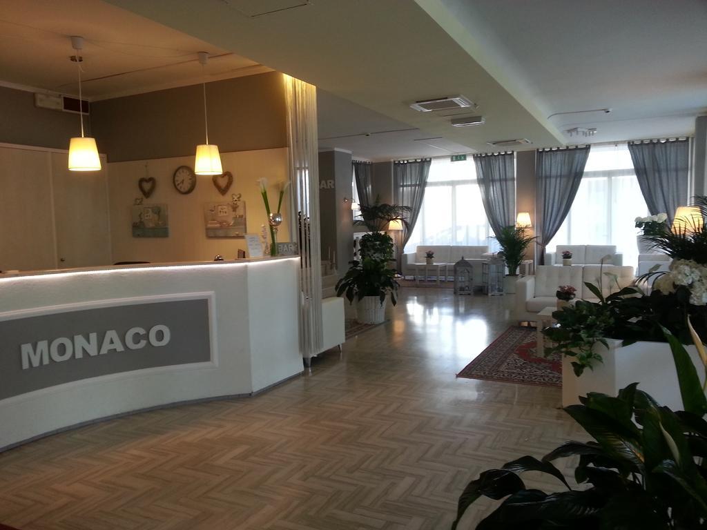 Hotel Monaco - Parcheggio Incluso Min 2 Gg Milano Marittima Buitenkant foto